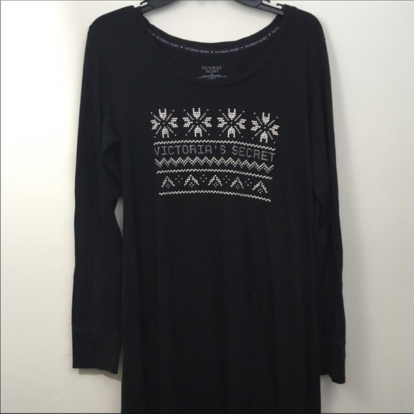 Victoria's Secret Other - Victoria’s Secret Bling Snowflake Night Shirt